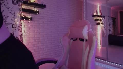 Eva online show from December 2024 04:28:01 PM