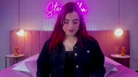 Snapshot of vaaleriee_miller_ chatting on January 2025 06:35:01 PM valeriee miller online show from January 2025 06:35:01 PM