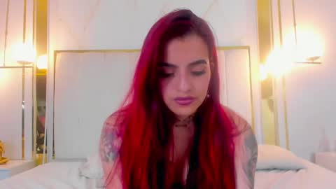 Snapshot of vaaleriee_miller_ chatting on January 2025 01:15:01 AM valeriee miller online show from January 2025 01:15:01 AM