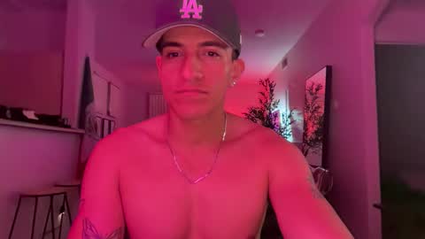 vaderpapi19 online show from February 2026 08:19:02 AM