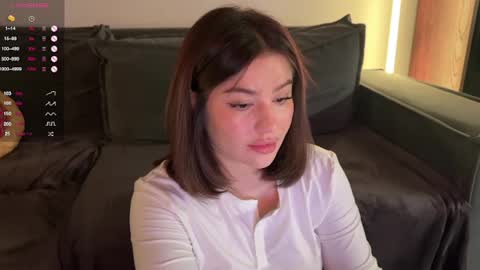 Snapshot of vaiee chatting on January 2025 01:41:01 PM Valery online show from January 2025 01:41:01 PM