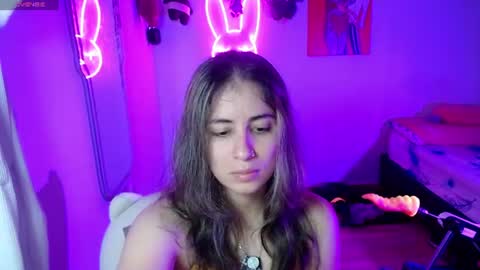 valentina online show from June 2026 04:00:01 AM