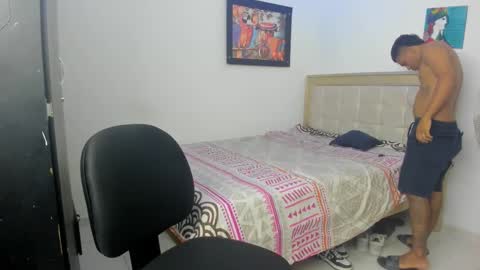 Snapshot of val_sex02 chatting on January 2025 12:37:01 PM val_sex02 online show from January 2025 12:37:01 PM