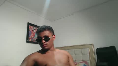 Snapshot of val_sex02 chatting on February 2025 12:38:02 AM val_sex02 online show from February 2025 12:38:02 AM