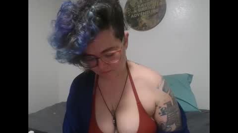 Snapshot of valarieak chatting on October 2025 07:27:01 PM valarieak online show from October 2025 07:27:01 PM