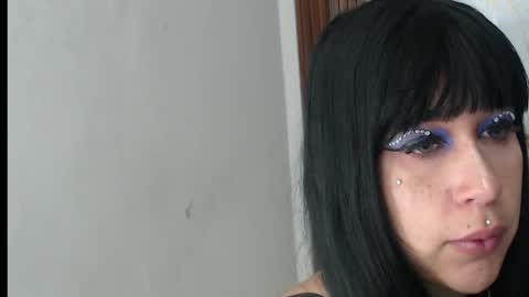 Snapshot of valen_ross7 chatting on April 2026 07:46:02 AM valen_ross7 online show from April 2026 07:46:02 AM