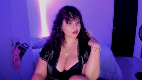 Snapshot of valen_smile_ chatting on December 2024 05:26:01 AM valen_smile_ online show from December 2024 05:26:01 AM