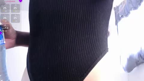 IG-valen mendoza99  twitter valenthompson99 online show from March 2026 06:13:01 PM