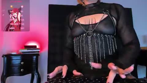 Snapshot of valengray chatting on June 2026 11:42:02 AM Valen online show from June 2026 11:42:02 AM