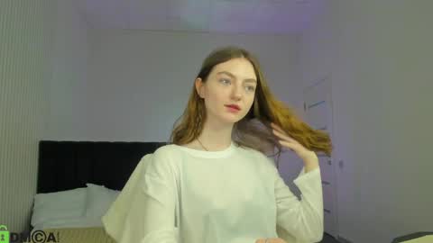 Snapshot of valenora1 chatting on May 2026 11:06:01 AM Nora online show from May 2026 11:06:01 AM