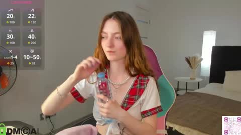 Snapshot of valenora1 chatting on May 2026 11:03:02 AM Nora online show from May 2026 11:03:02 AM