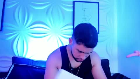 valenssio_moretti online show from May 2026 02:29:02 AM