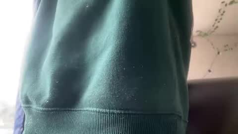 Snapshot of valent1nn chatting on February 2025 03:49:02 PM Valentin independent Cam Boy online show from February 2025 03:49:02 PM