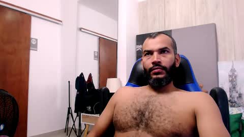 Valentine online show from December 2024 12:27:01 PM