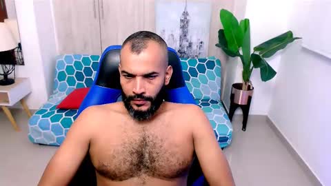 Valentine online show from December 2024 11:50:02 AM