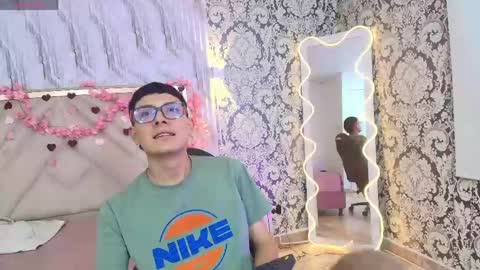 valentin_tay1 online show from May 2026 03:57:02 AM