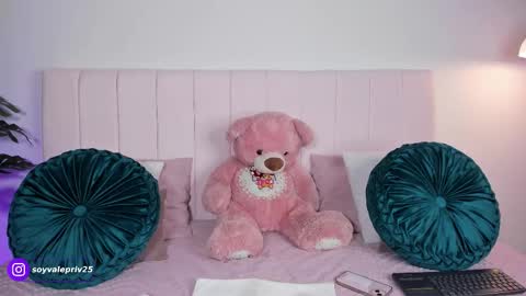 Valentina Torres online show from November 2025 07:57:02 PM