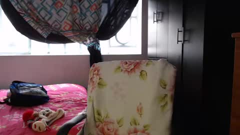 Snapshot of valentina_nappi96 chatting on February 2025 04:43:01 PM VALE online show from February 2025 04:43:01 PM