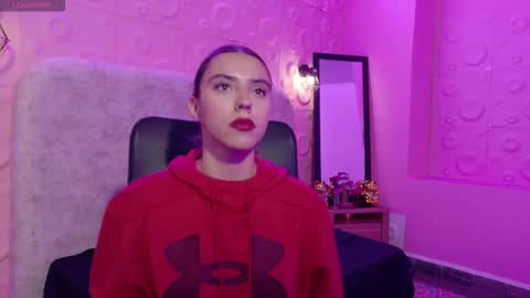 Snapshot of valentina_red18 chatting on November 2025 02:11:01 PM Valentina online show from November 2025 02:11:01 PM