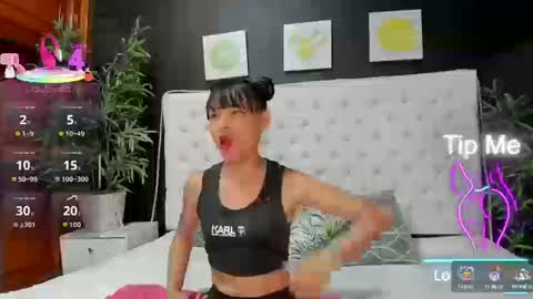 valentina_santillana online show from September 2025 08:21:02 PM