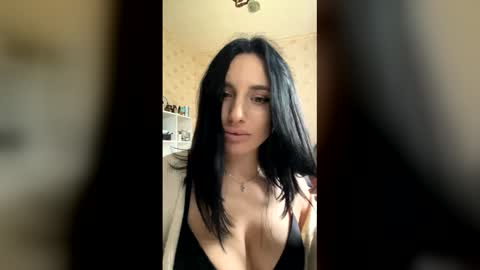 Valentina online show from May 2026 12:35:01 PM
