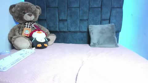 valentinaklean1 online show from February 2026 05:02:02 AM