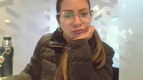 Valentina online show from May 2026 06:36:02 PM