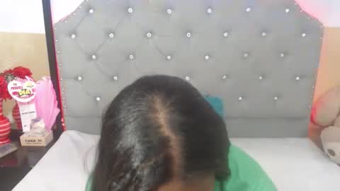 valentina vega online show from November 2025 04:46:02 AM