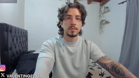 valentino online show from October 2025 11:49:02 PM