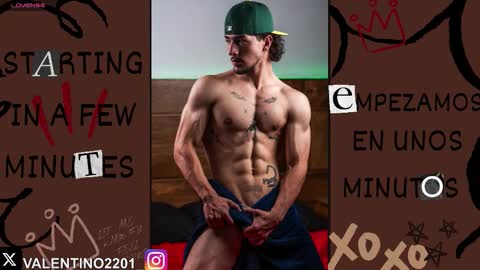 valentino online show from November 2025 12:32:02 AM