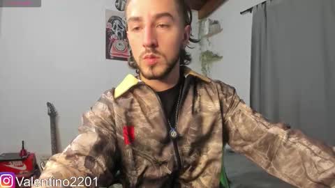 valentino online show from December 2025 01:13:01 AM