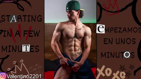 valentino online show from December 2025 03:47:02 AM