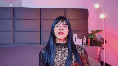 valentino moon online show from January 2026 03:20:01 AM