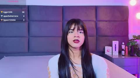 valentino moon online show from January 2026 02:59:02 AM