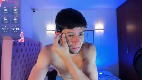 Manuel online show from March 2026 07:06:01 PM