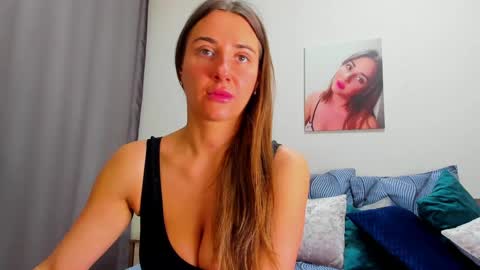 Snapshot of valentono88 chatting on May 2026 01:56:01 AM Kate online show from May 2026 01:56:01 AM