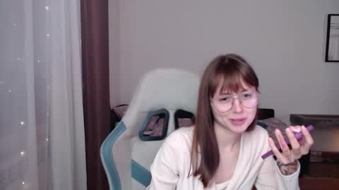 Snapshot of valents_cherry chatting on November 2025 04:18:01 PM Valentina online show from November 2025 04:18:01 PM