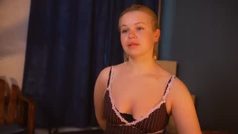 valeri______ online show from June 2026 07:29:02 AM