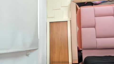 valeria__henao1 online show from October 2025 07:12:02 PM