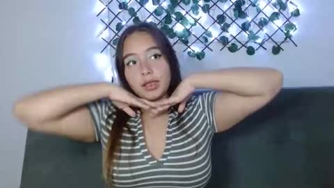 valeria online show from February 2025 04:58:02 AM