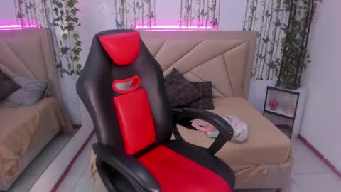 Snapshot of valeria_dark_ chatting on May 2026 09:43:01 PM valeria online show from May 2026 09:43:01 PM