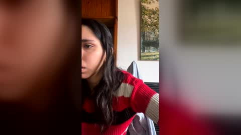 Snapshot of valeria_feroz chatting on June 2026 01:46:01 PM valeria_feroz online show from June 2026 01:46:01 PM