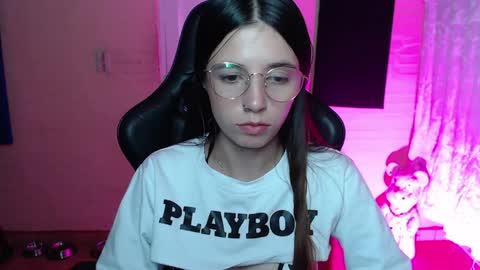 Snapshot of valeria_mendozza chatting on January 2025 04:41:01 AM   online show from January 2025 04:41:01 AM