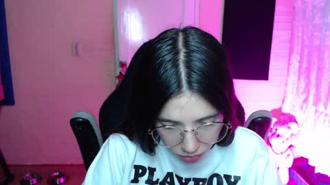 Snapshot of valeria_mendozza chatting on January 2025 04:31:02 AM   online show from January 2025 04:31:02 AM