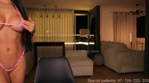 valeria_orozco online show from October 2025 12:57:01 AM