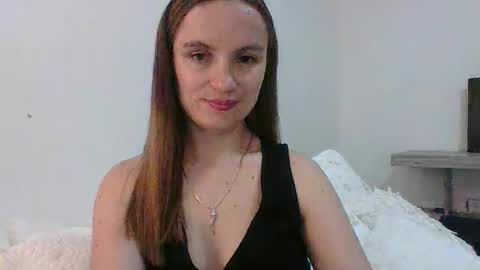 valeriafrannco online show from December 2025 04:00:02 AM