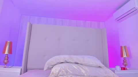 Valeria online show from November 2025 12:04:01 PM