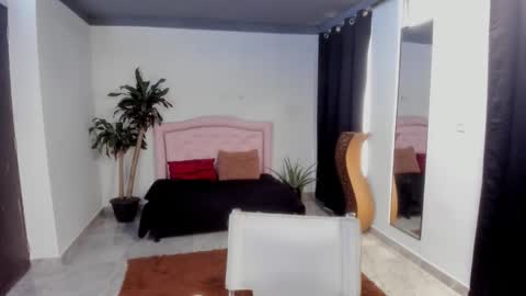 Valerie fox online show from December 2025 02:15:01 PM