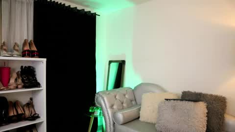 Valerie Style3 online show from October 2025 04:54:01 AM