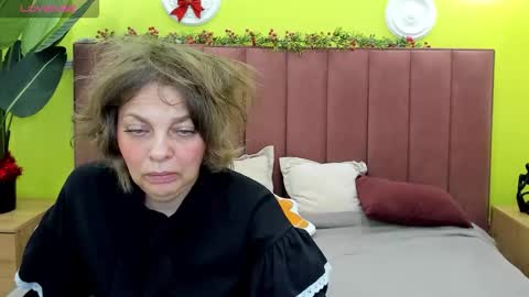 Hot  Valerie online show from December 2025 01:24:02 AM